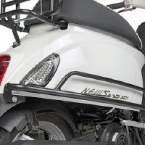 Sierbeugelset achter . Kymco New Sento. Zwart.